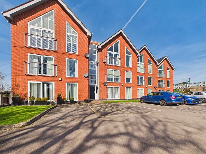 2 Bedroom Flat For Sale In Holm Lane, Prenton, CH43