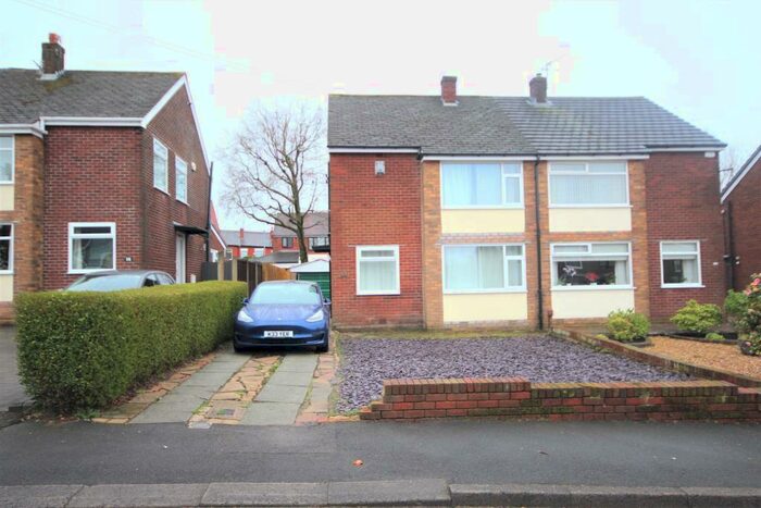 3 Bedroom Semi-Detached House To Rent In Astley Rd, Bradshaw, Bolton, Greater Manchester, BL2