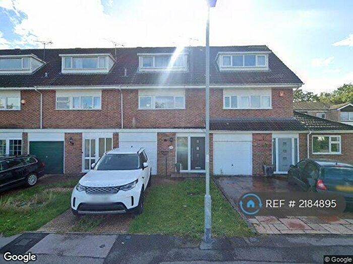 3 Bedroom Terraced House To Rent In Wallace Close, Reading, RG5