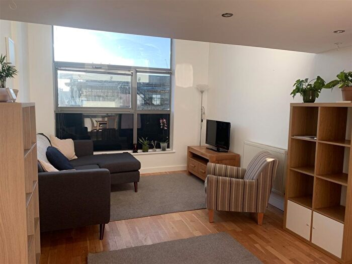 1 Bedroom Property To Rent In Henry Street, Manchester, M4