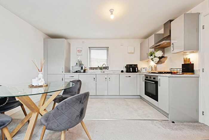 2 Bedroom Detached House For Sale In Market Garden Close, Ramsgate, Kent, CT12