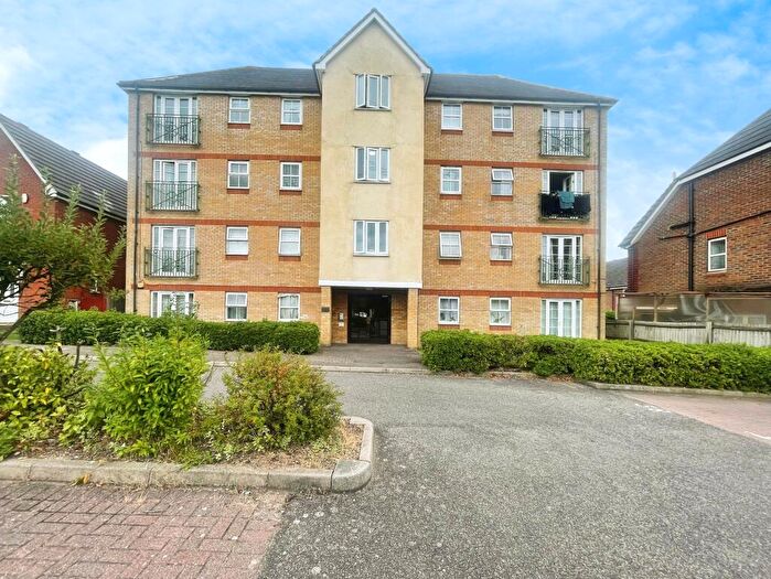 2 Bedroom Flat To Rent In Chafford Hundred, Chafford Hundred, Grays, RM16