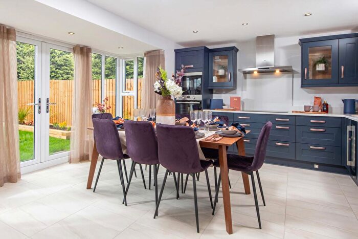 4 Bedroom Detached House For Sale In Stratford Drive Overstone, NN6