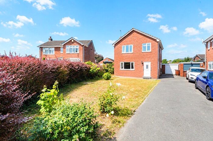 3 Bedroom Detached House For Sale In Newfield Avenue, Normanton, WF6