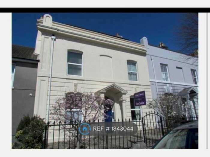 1 Bedroom Flat To Rent In Haddington Road, Plymouth, PL2