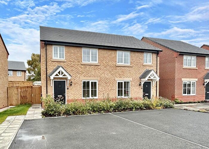 3 Bedroom Semi-Detached House To Rent In Purse Drive, Crewe, Cheshire, CW1