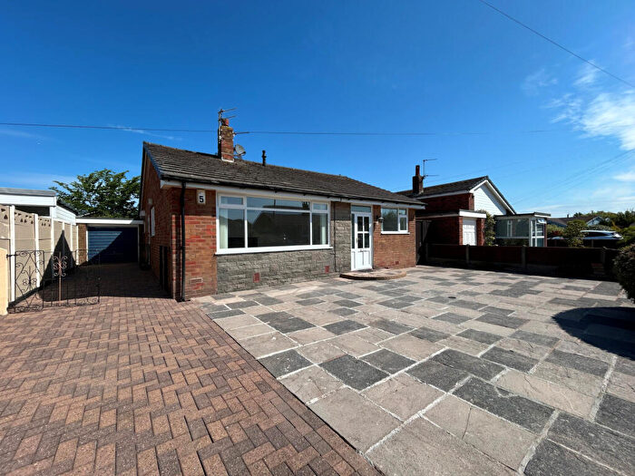 3 Bedroom Bungalow To Rent In Kirkstone Avenue, Fleetwood, Lancashire, FY7