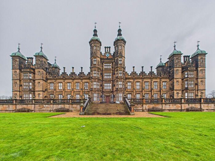 1 Bedroom Flat To Rent In Donaldson Drive, Haymarket, Edinburgh, EH12