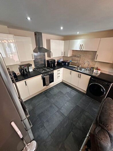 2 Bedroom Flat For Sale In Spring Place, Barking, IG11