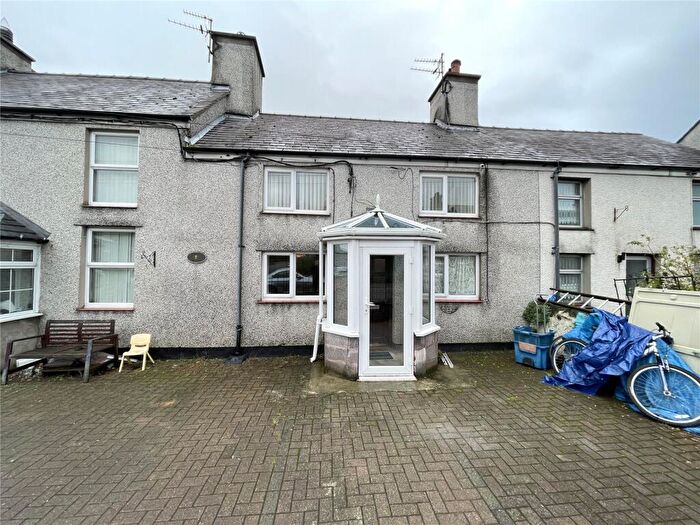 1 Bedroom Apartment To Rent In Newborough, Llanfairpwllgwyngyll, Isle Of Anglesey, LL61