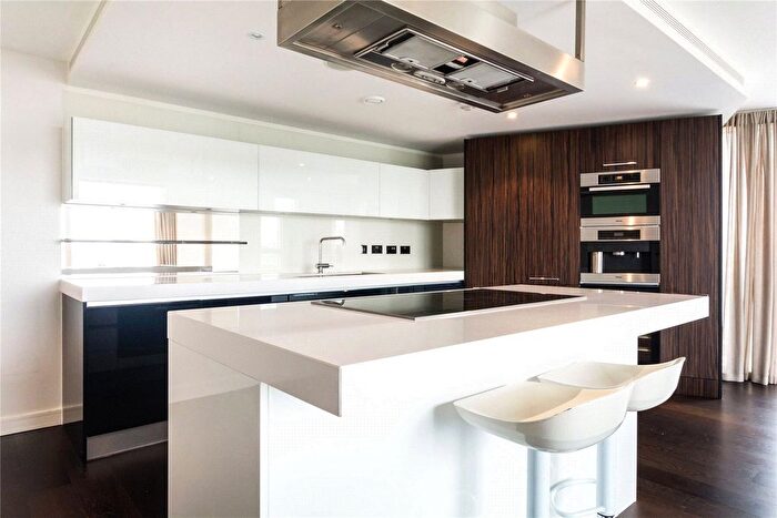 3 Bedroom Flat To Rent In Gatliff Road, Chelsea, London, SW1W