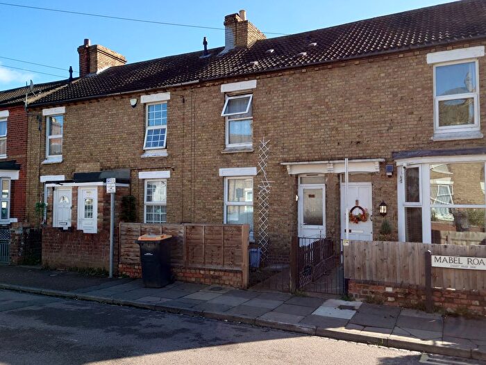 3 Bedroom Terraced House To Rent In Mabel Road, Bedford, MK42
