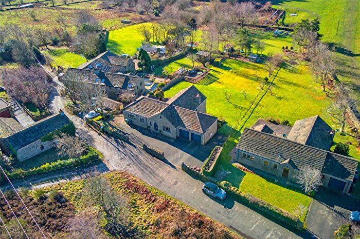 4 Bedroom Bungalow For Sale In Reservoir Side Road, Blackmoorfoot, Linthwaite, Huddersfield, HD7