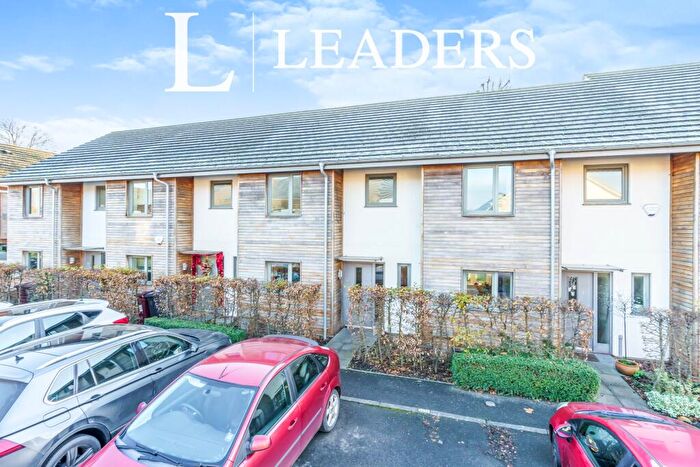 2 Bedroom Terraced House To Rent In Lloyd Road, PO19