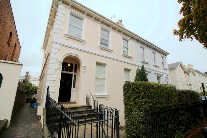 Studio To Rent In Montpellier Grove, Cheltenham, GL50