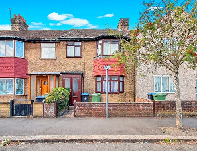 3 Bedroom Terraced House For Sale In Fernbank Avenue, Wembley, HA0