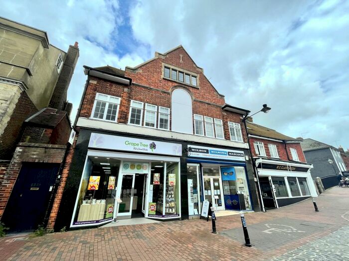2 Bedroom Apartment To Rent In Cliffe High Street, Lewes, BN7