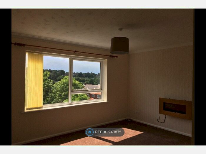 2 Bedroom Flat To Rent In Broom, Rotherham, S60