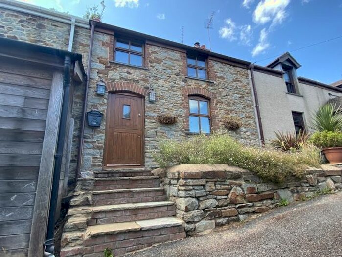3 Bedroom Terraced House To Rent In Cae Banc, Sketty, Swansea, SA2