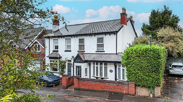 3 Bedroom Semi-Detached House For Sale In Ulverley Green Road, Solihull, West Midlands, B92