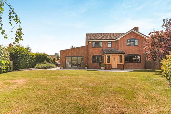 4 Bedroom Detached House For Sale In Bridge Farm, Maisemore, GL2