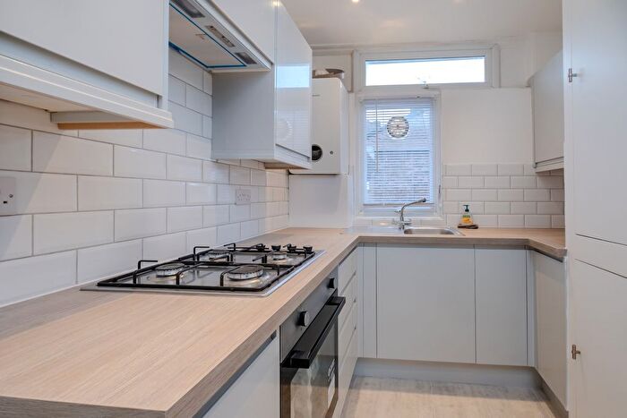 1 Bedroom Bungalow For Sale In Delawyk Crescent, London, SE24