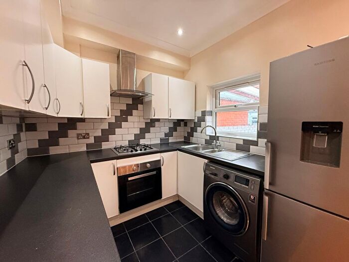 3 Bedroom Property To Rent In Penshurst Road, London, CR7