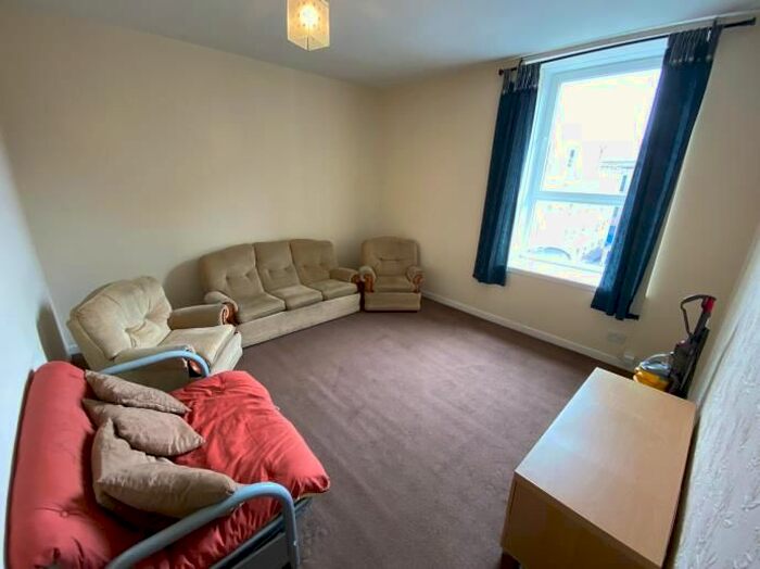 2 Bedroom Flat To Rent In 6F, Polepark Road, Dundee DD1