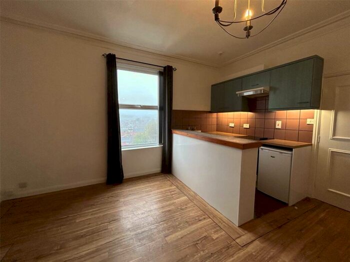 1 Bedroom Flat To Rent In Belle Vue Road, Hyde Park, Leeds, LS3