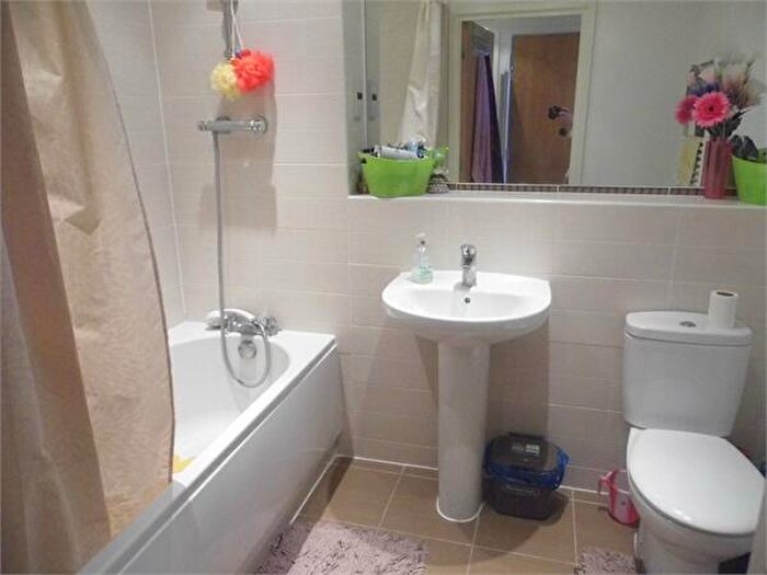 1 Bedroom Flat For Sale In Northolt Road, Harrow, HA2