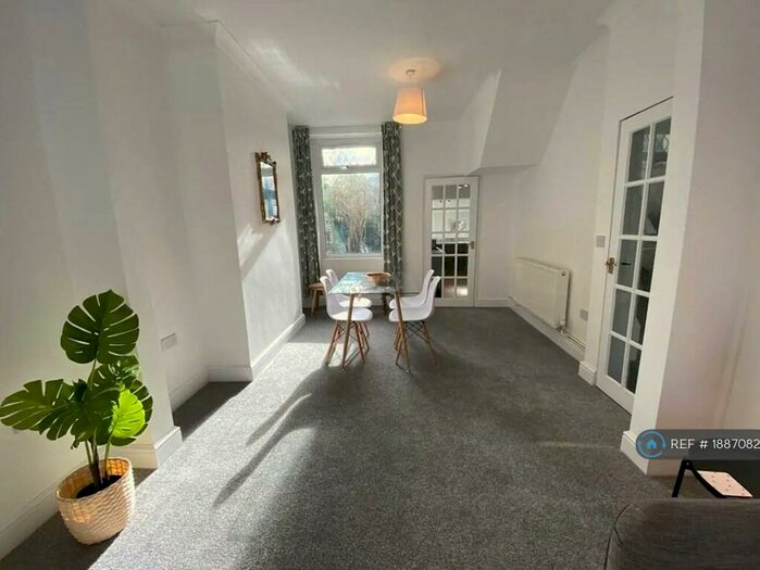 2 Bedroom Terraced House To Rent In Anglesey Street, Cardiff, CF5