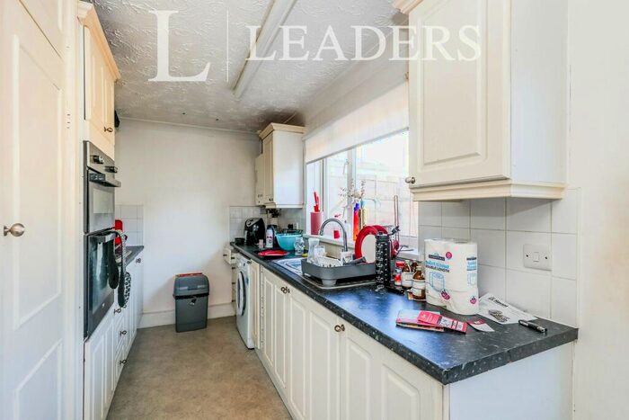 3 Bedroom Terraced House To Rent In Winkton Close, PO9