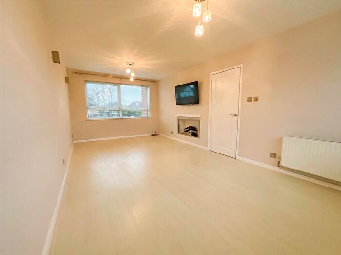 2 Bedroom Apartment To Rent In Walsall Road, Sutton Coldfield, West Midlands, B74