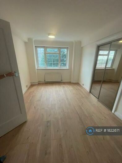 1 Bedroom Flat To Rent In Ashford Court, London, NW2