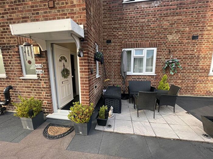 1 Bedroom Flat To Rent In Watford Way, London, NW7