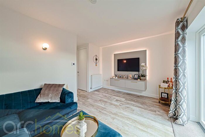 2 Bedroom Semi-Detached House For Sale In Winterbourne Drive, Westhoughton, BL5