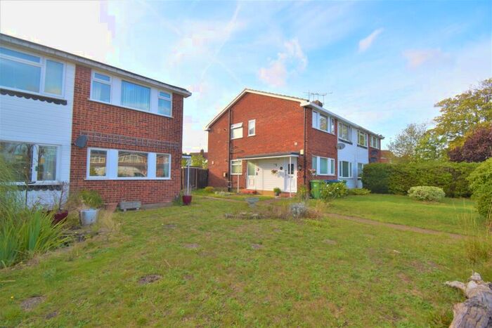 2 Bedroom Maisonette To Rent In Upper Park Road Belvedere, DA17