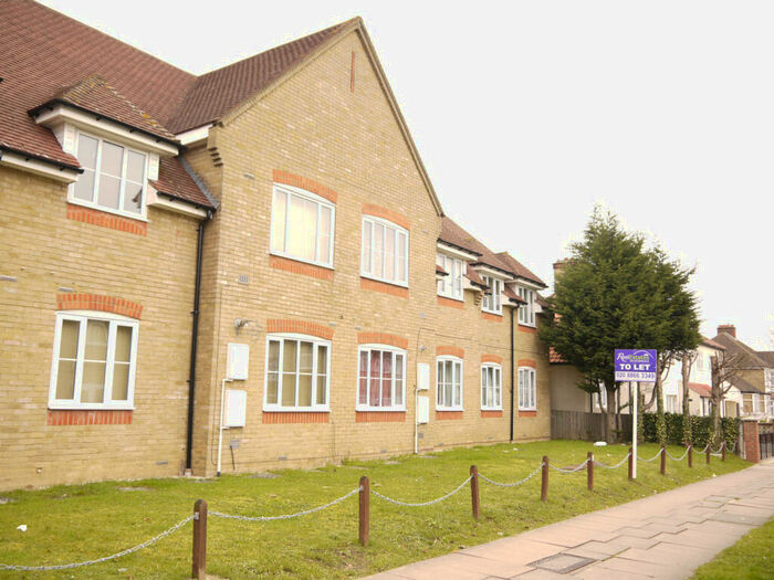 1 Bedroom Flat To Rent In Eton Avenue, Wembley, Middlesex, HA0