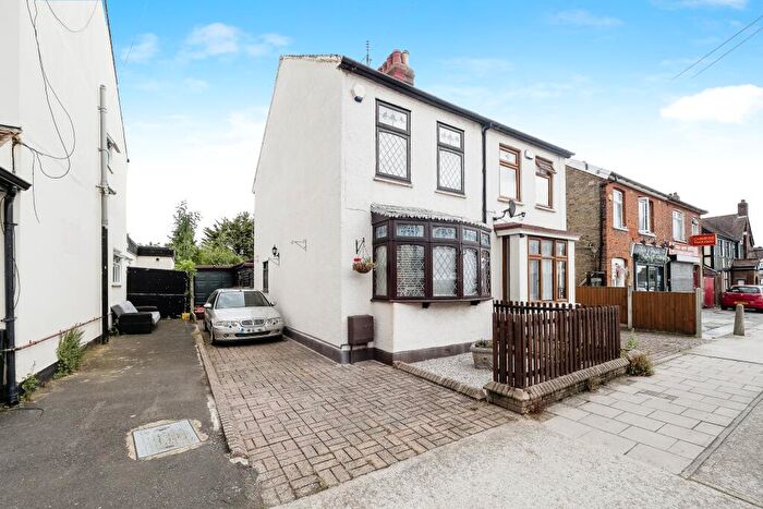 3 Bedroom Semi-Detached House For Sale In Marlborough Road, Romford, RM7