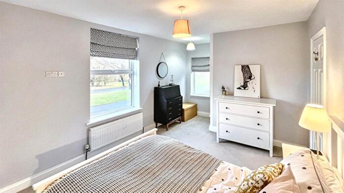 2 Bedroom End Of Terrace House For Sale In Brook Lane, Birmingham, B13