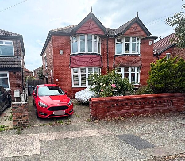 2 Bedroom Semi-Detached House For Sale In Haig Road, Stretford, M32