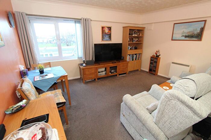 1 Bedroom Flat For Sale In Gerston Road, Paignton, Devon, TQ4