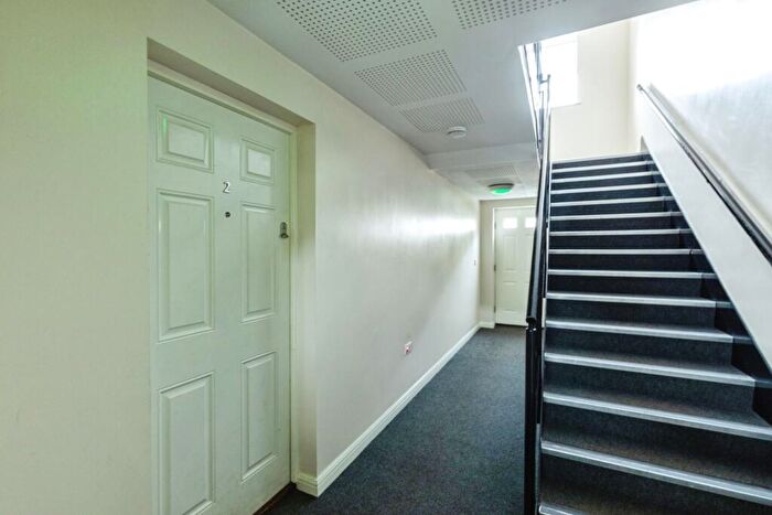 2 Bedroom Flat To Rent In Deans Court, Bishops Cleeve, GL52
