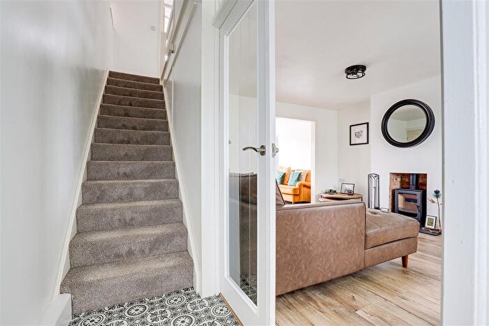 3 Bedroom End Terrace House For Sale In Sobers Gardens, Arnold, Nottinghamshire, NG5