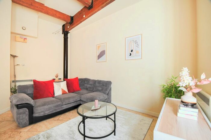 1 Bedroom Flat To Rent In Princess Street, Manchester, M1