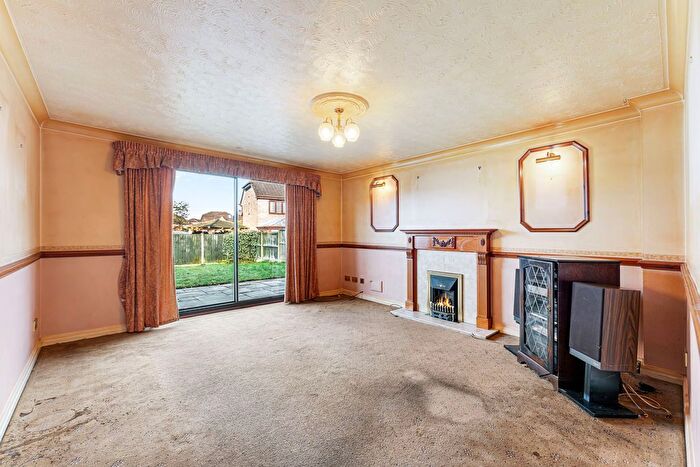4 Bedroom Detached House For Sale In Warnley Close, Widnes, WA8