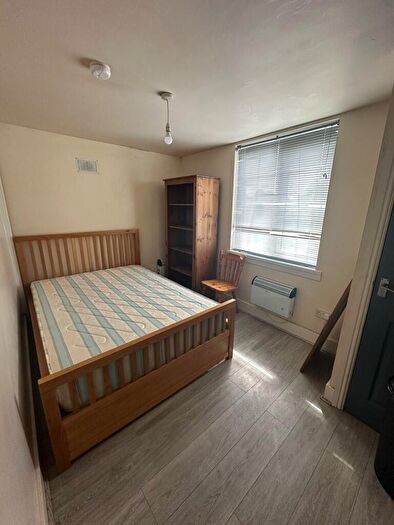 2 Bedroom Flat To Rent In Stratford Road, Birmingham, B11