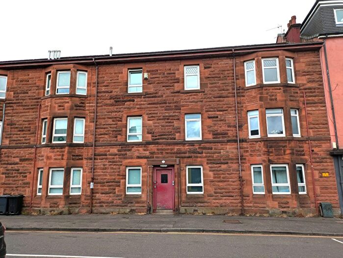 2 Bedroom Flat To Rent In Macdowall Street, Johnstone, PA5