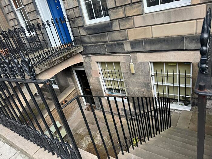 1 Bedroom Flat To Rent In Annandale Street, Edinburgh, EH7