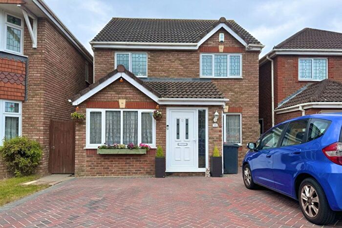4 Bedroom Property To Rent In Deverills Way, Langley, Slough, SL3